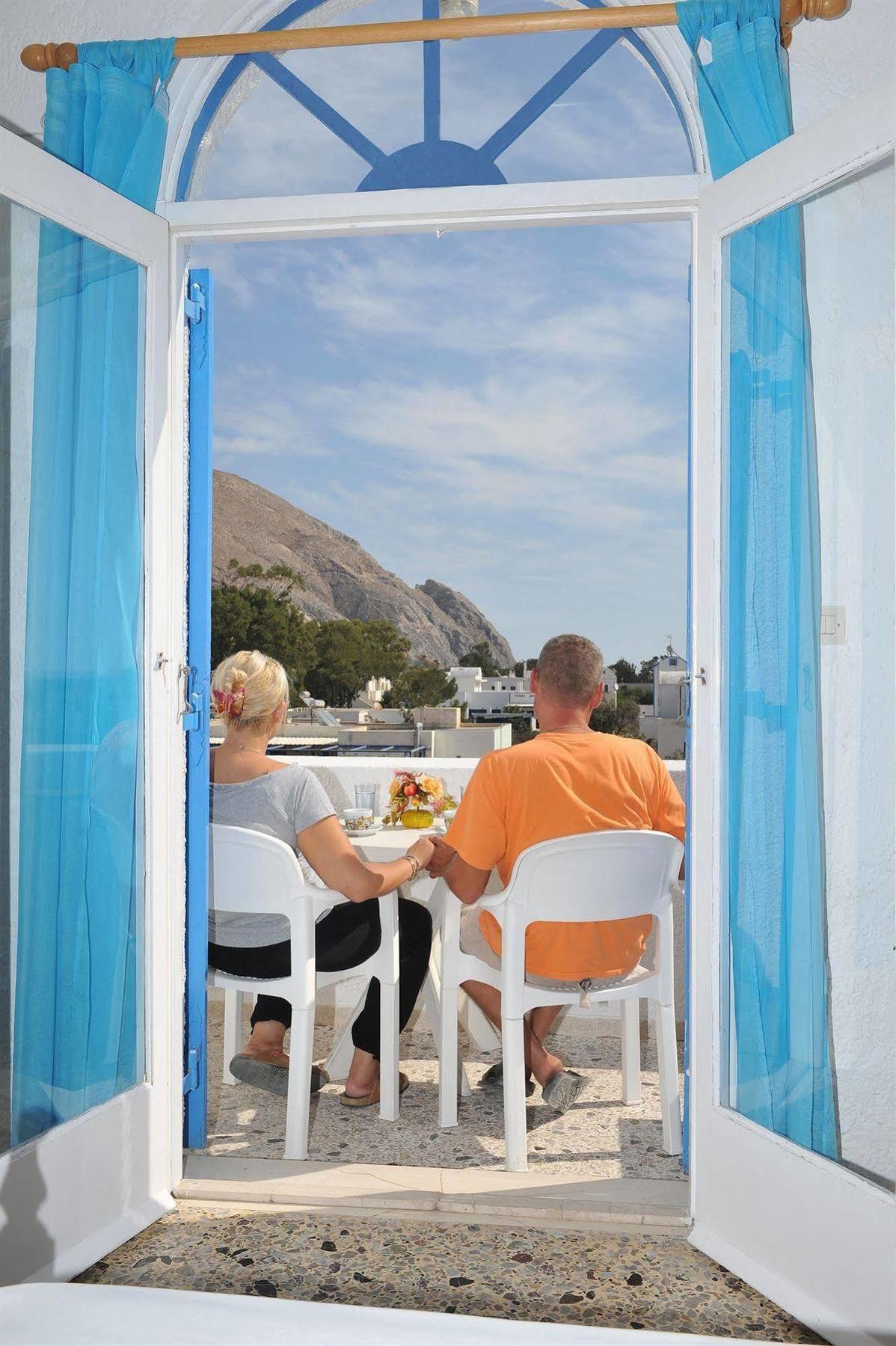 Santa Irini Hotel Perissa  Eksteriør billede
